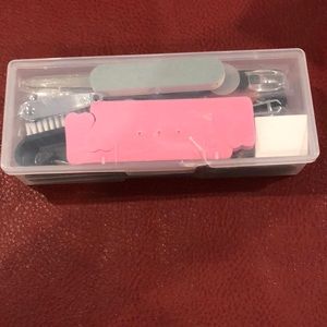 Manicure Set w/Everything You Need - NEW